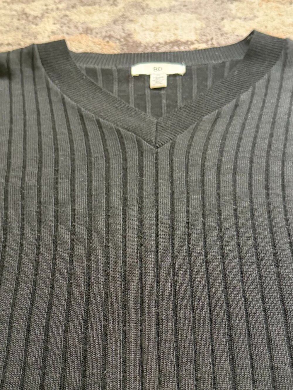 V-neck Ribbed Sweater - Picture 2 of 5